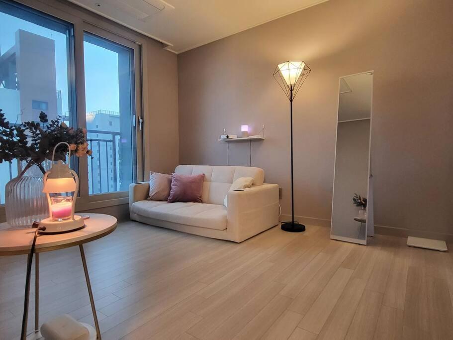 군포 House 1 Min From Geumjeong St 아파트 외부 사진